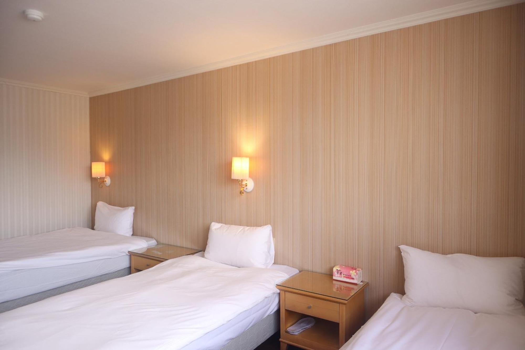 Hermes Hotel Синьчжу Экстерьер фото